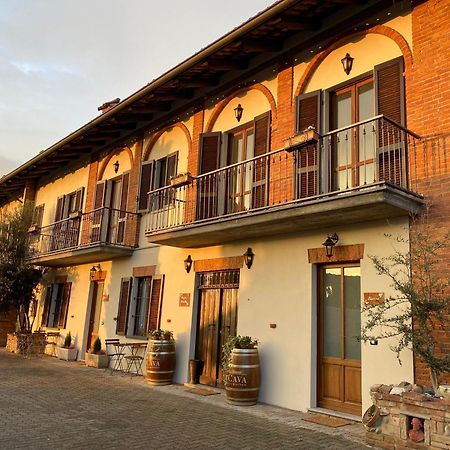 Tenuta Agricola La Cava- Cantina E Agriturismo San Damiano d'Asti Exterior photo