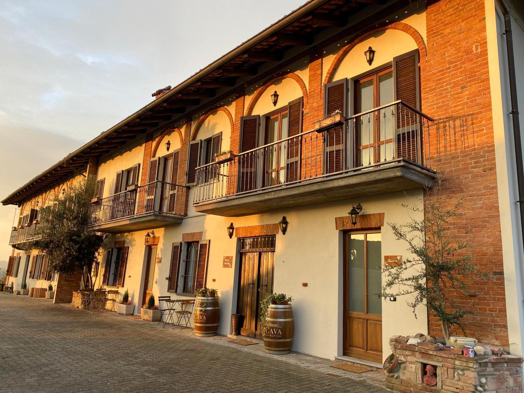 Tenuta Agricola La Cava- Cantina E Agriturismo San Damiano d'Asti Exterior photo
