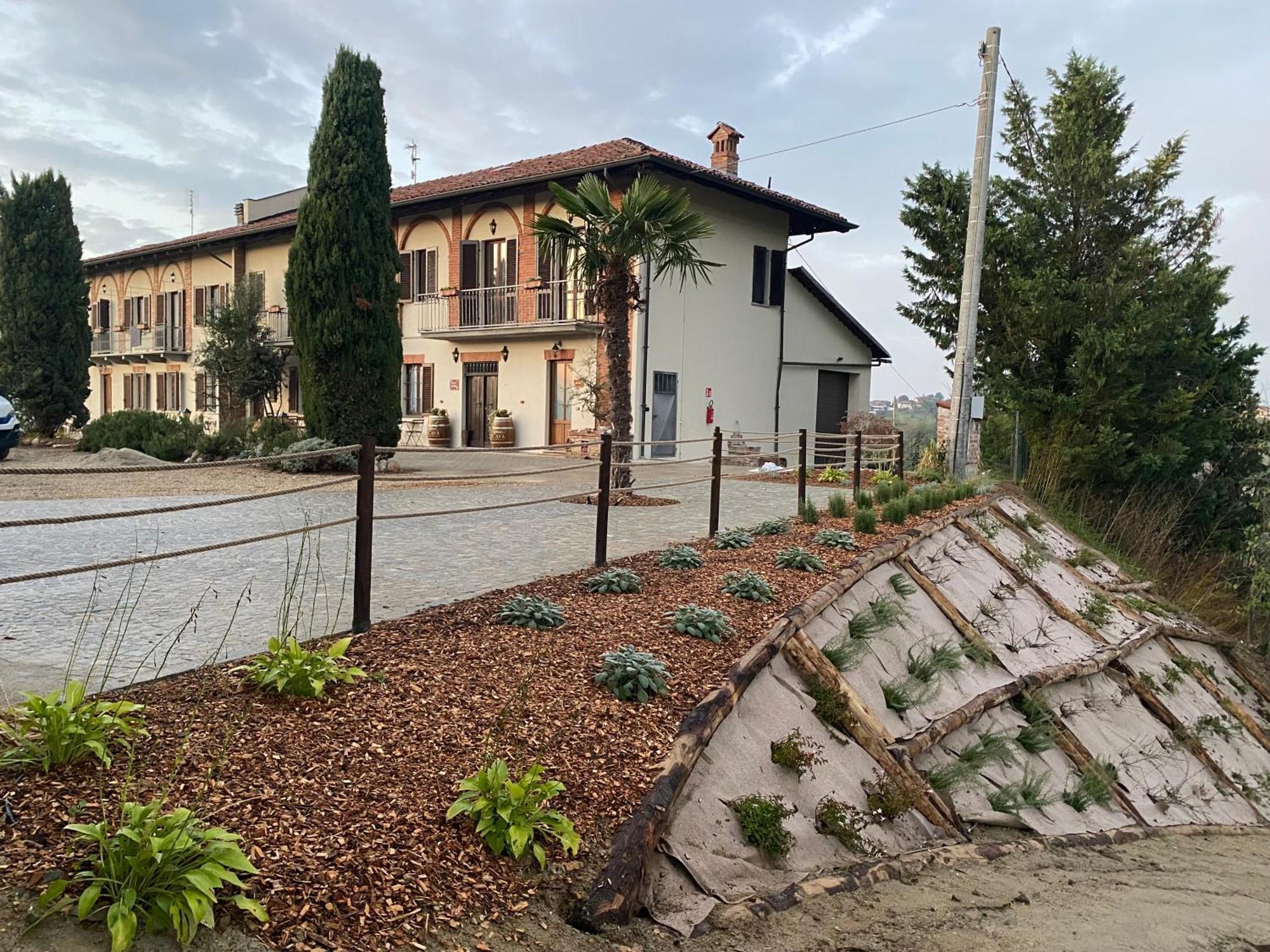 Tenuta Agricola La Cava- Cantina E Agriturismo San Damiano d'Asti Exterior photo